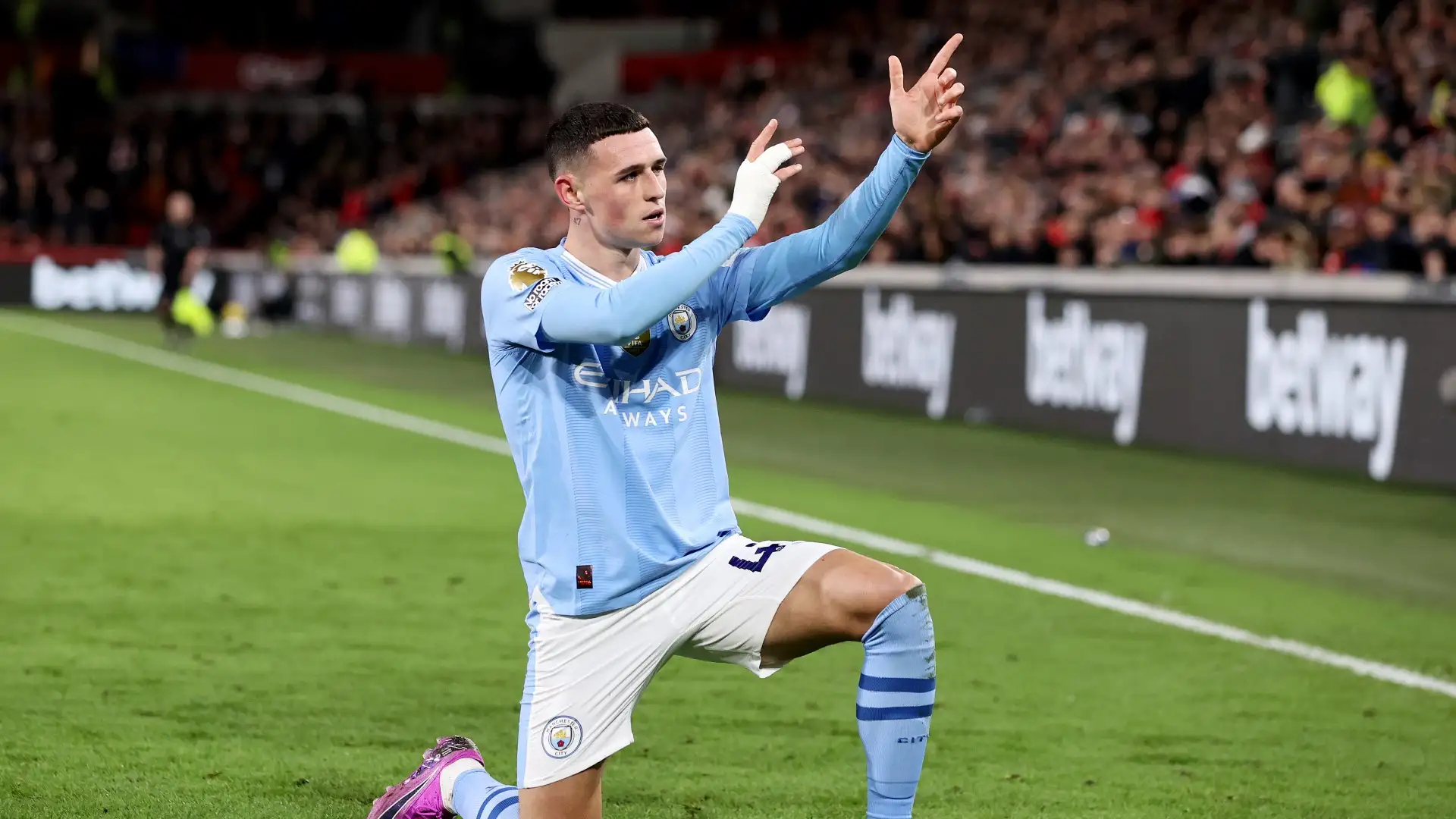Phil in action for Man. City Image
