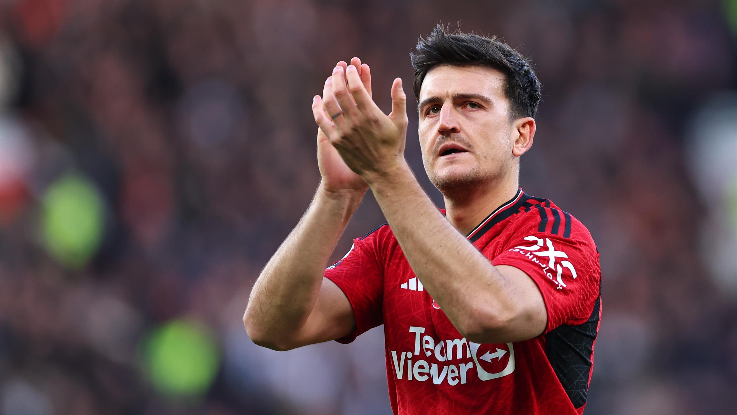 Harry Maguire Applauding the fans