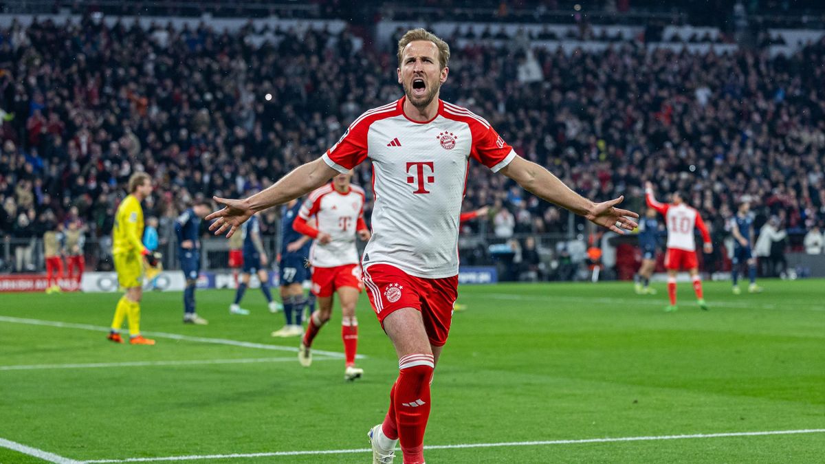Harry Kane of FC Bayern Muenchen celebrates after scoring